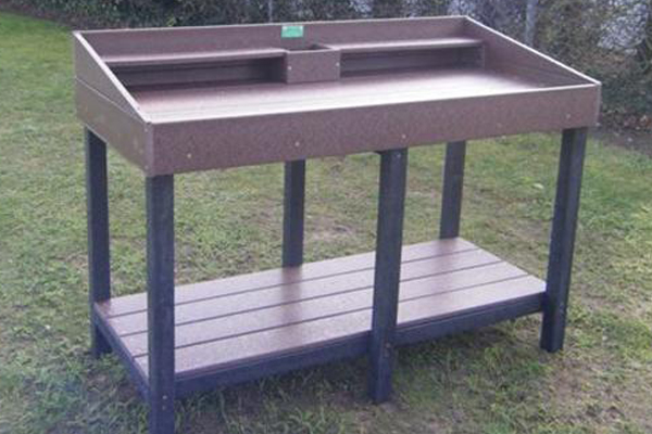 Plastic shop potting bench